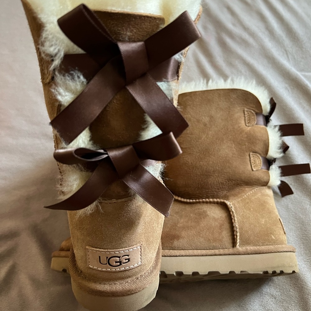 UGG BAILEY BOW II